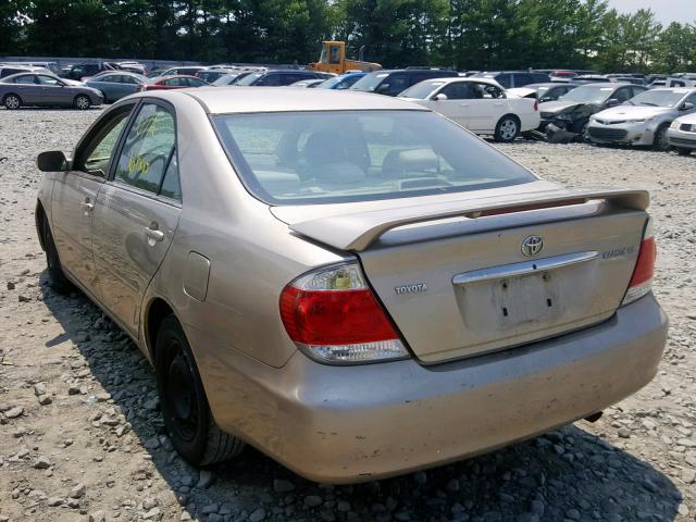 4T1BE32K05U603603 - 2005 TOYOTA CAMRY LE GOLD photo 3