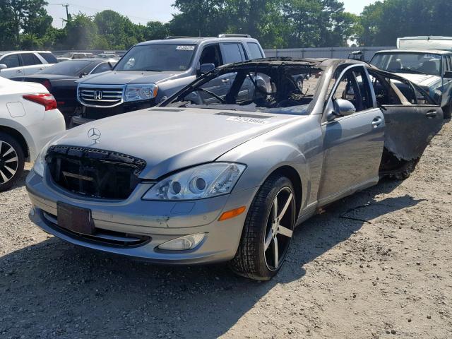 WDDNG71XX7A089091 - 2007 MERCEDES-BENZ S 550 SILVER photo 2