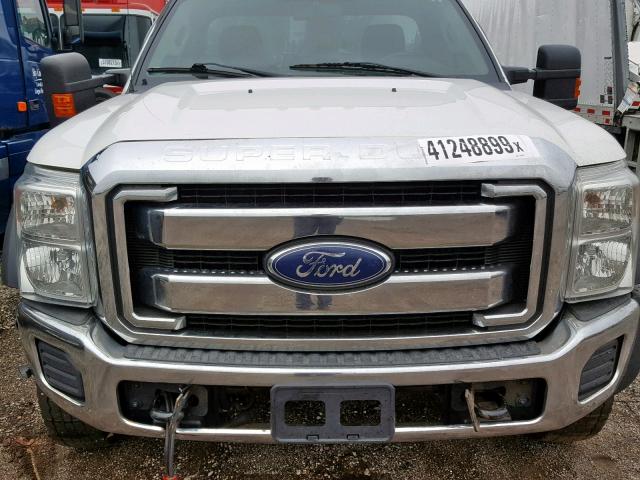 1FDUF5GT5DEA24974 - 2013 FORD F550 SUPER WHITE photo 7