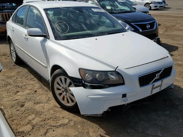 YV1MS382052103945 - 2005 VOLVO S40 2.4I WHITE photo 1