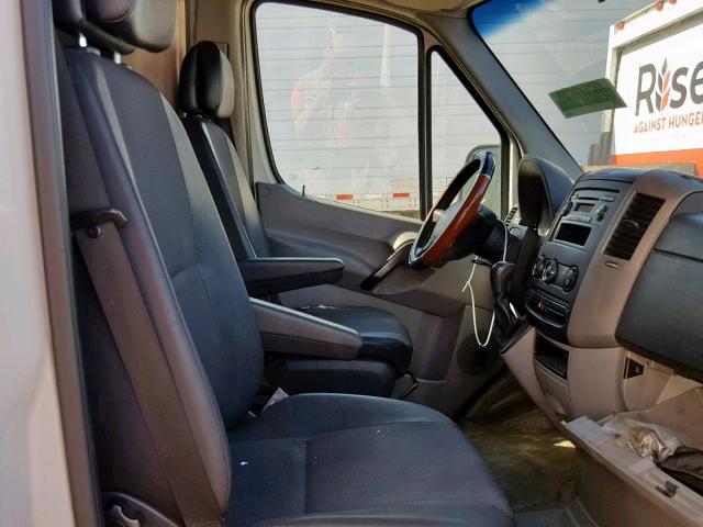 WDYPE845385258407 - 2008 FREIGHTLINER SPRINTER 2 WHITE photo 5