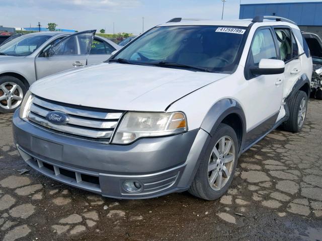 1FMDK02W18GA21547 - 2008 FORD TAURUS X S WHITE photo 2