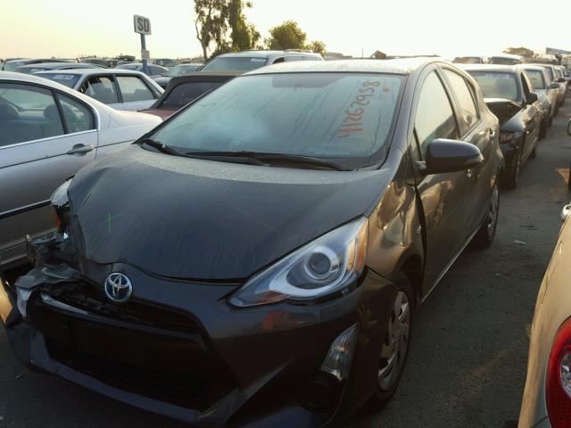 JTDKDTB34F1092075 - 2015 TOYOTA PRIUS C GRAY photo 2