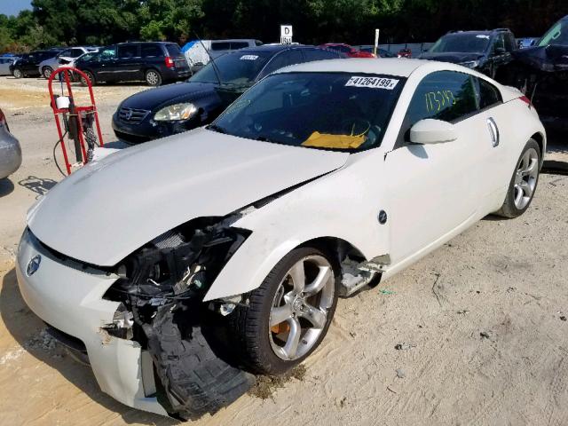 JN1BZ34D68M701422 - 2008 NISSAN 350Z COUPE WHITE photo 2