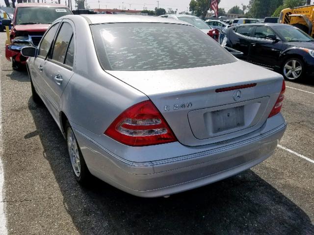 WDBRF61J13A432058 - 2003 MERCEDES-BENZ C 240 SILVER photo 3