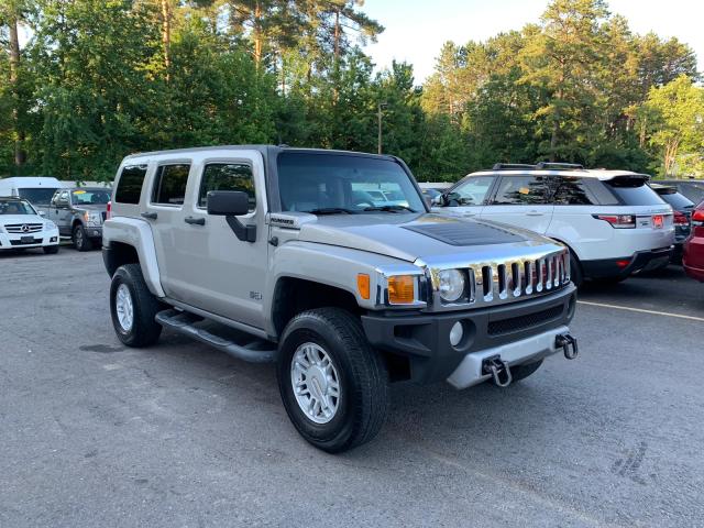 5GTEN13E388176633 - 2008 HUMMER H3 GRAY photo 2