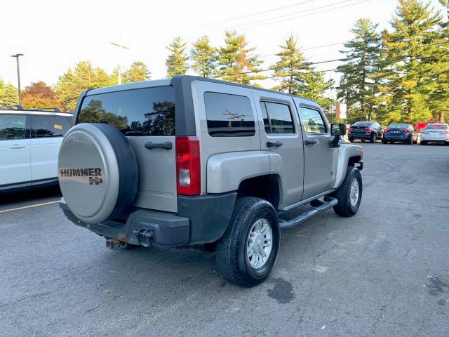 5GTEN13E388176633 - 2008 HUMMER H3 GRAY photo 4