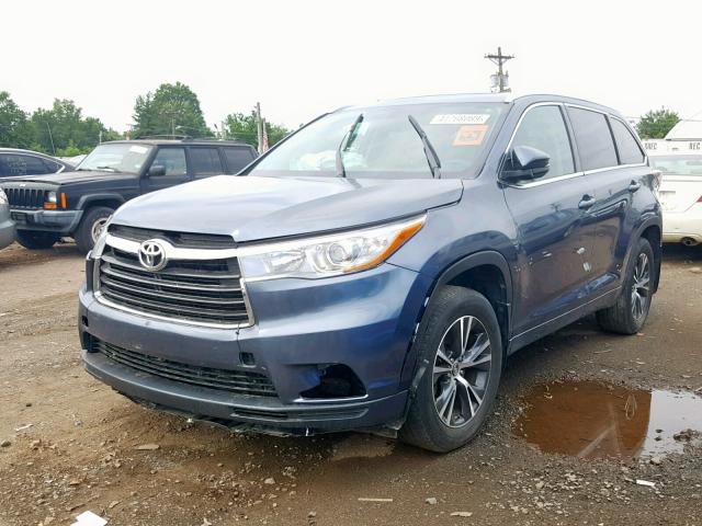 5TDJKRFHXGS321048 - 2016 TOYOTA HIGHLANDER BLUE photo 2