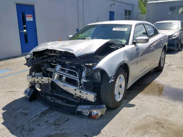 2C3CDXBG1CH139529 - 2012 DODGE CHARGER SE SILVER photo 2
