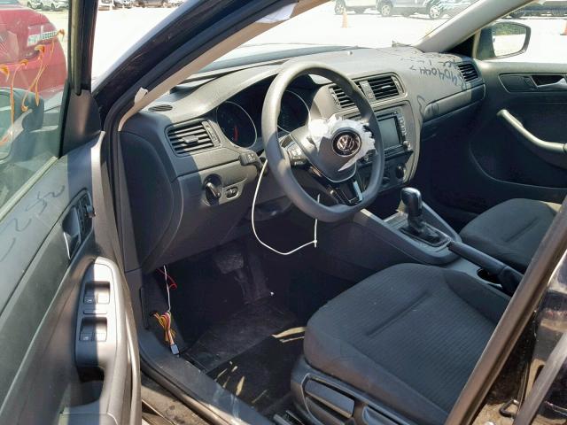 3VW2K7AJ7FM323127 - 2015 VOLKSWAGEN JETTA BASE BLACK photo 9