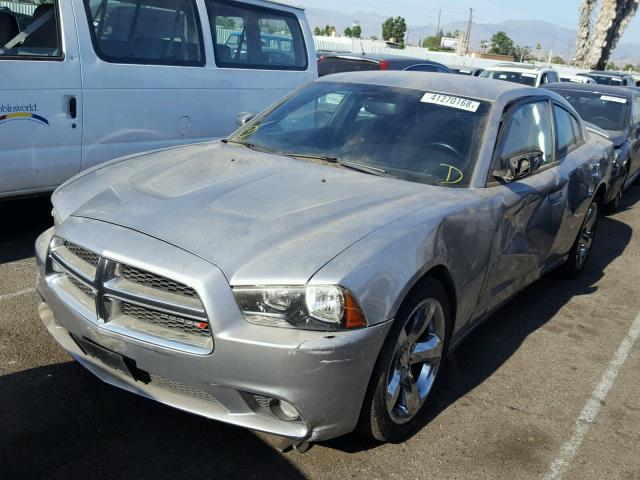 2C3CDXHG3DH665119 - 2013 DODGE CHARGER SX SILVER photo 2