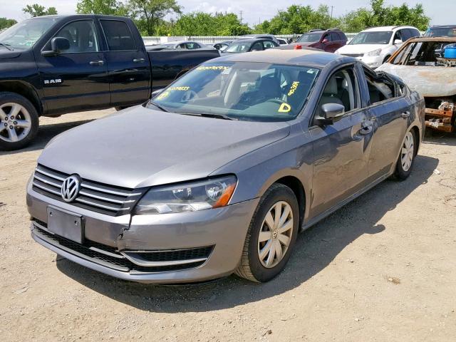 1VWAH7A39DC039833 - 2013 VOLKSWAGEN PASSAT S GRAY photo 2