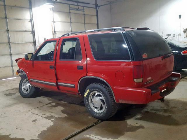 1GNDT13W51K266500 - 2001 CHEVROLET BLAZER RED photo 3