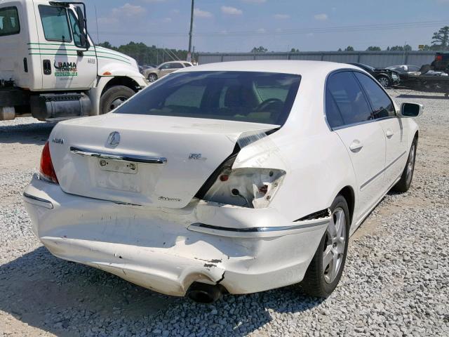 JH4KB16648C002573 - 2008 ACURA RL WHITE photo 4