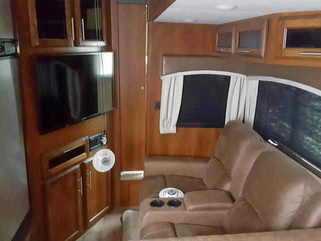 1UJBJ0BT0J1CB0105 - 2018 JAYCO EAGLE  BROWN photo 8