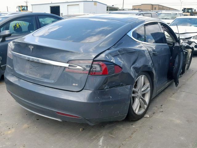 5YJSA1CN1DFP03424 - 2013 TESLA MODEL S GRAY photo 4