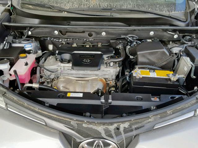 2T3ZFREV5GW235725 - 2016 TOYOTA RAV4 LE Gümüş foto 7