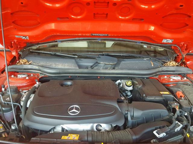 WDCTG4GB3GJ229505 - 2016 MERCEDES-BENZ GLA 250 4M RED photo 7