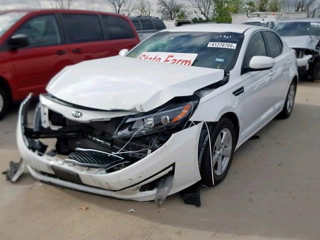 5XXGM4A72FG373733 - 2015 KIA OPTIMA WHITE photo 2