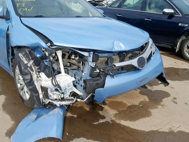 4T1BD1FK9CU033146 - 2012 TOYOTA CAMRY HYBR BLUE photo 9