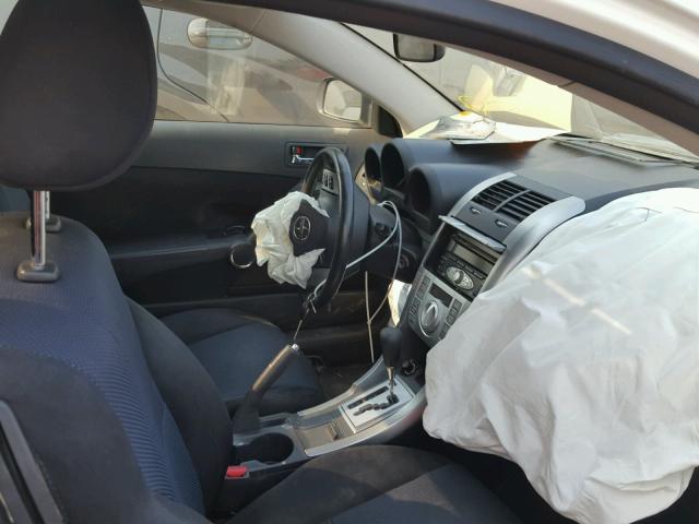 JTKDE177260122145 - 2006 TOYOTA SCION TC WHITE photo 5