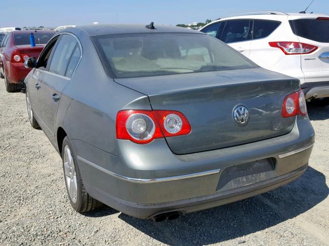 WVWAK73CX8E021532 - 2008 VOLKSWAGEN PASSAT KOM GRAY photo 3