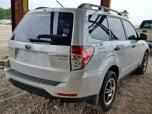 JF2SH6BCXAH774899 - 2010 SUBARU FORESTER X WHITE photo 4