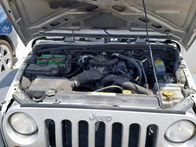 1J4AA2D11AL117872 - 2010 JEEP WRANGLER S SILVER photo 7