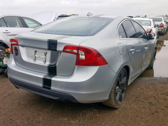 YV1902FH0C2137006 - 2012 VOLVO S60 T6 SILVER photo 4