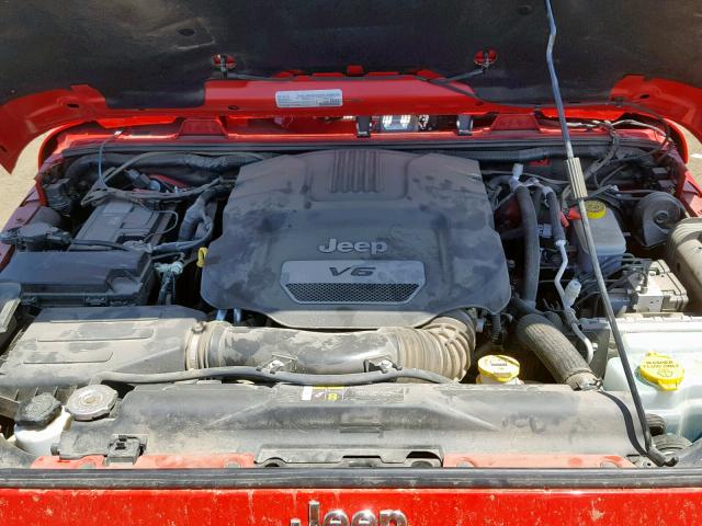 1C4BJWFG5HL706677 - 2017 JEEP WRANGLER U RED photo 7