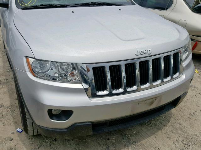 1J4RS4GG2BC636796 - 2011 JEEP GRAND CHER SILVER photo 9