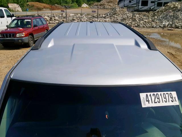 1J4RG4GK0AC159175 - 2010 JEEP COMMANDER SILVER photo 9