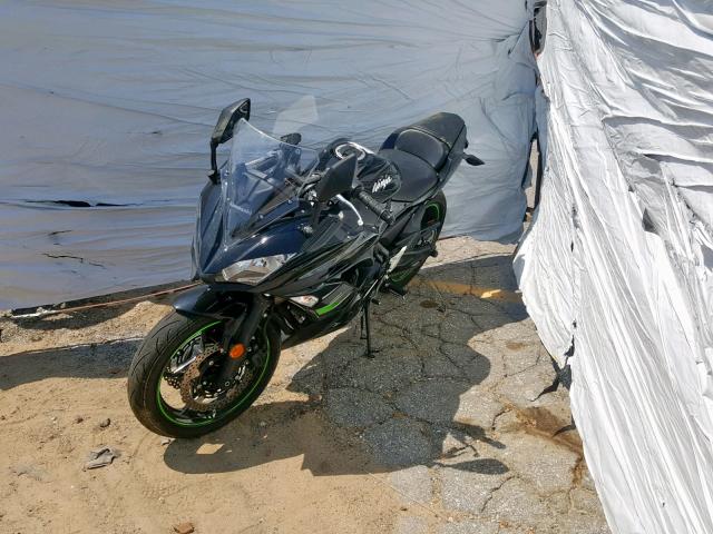 JKAEXEJ13KDA03795 - 2019 KAWASAKI EX650 J შავი ფოტო 2