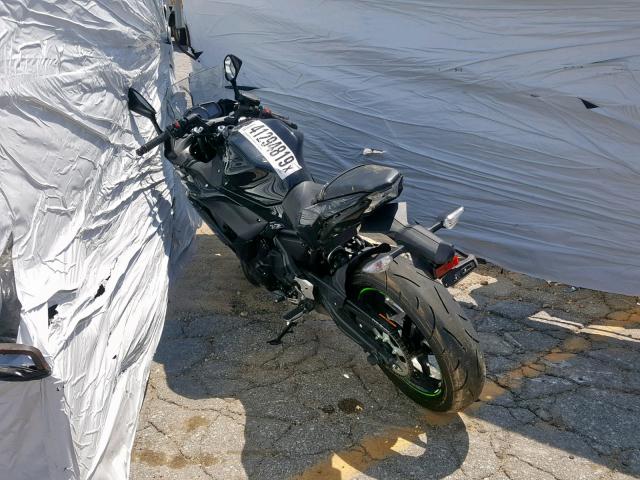 JKAEXEJ13KDA03795 - 2019 KAWASAKI EX650 J შავი ფოტო 3