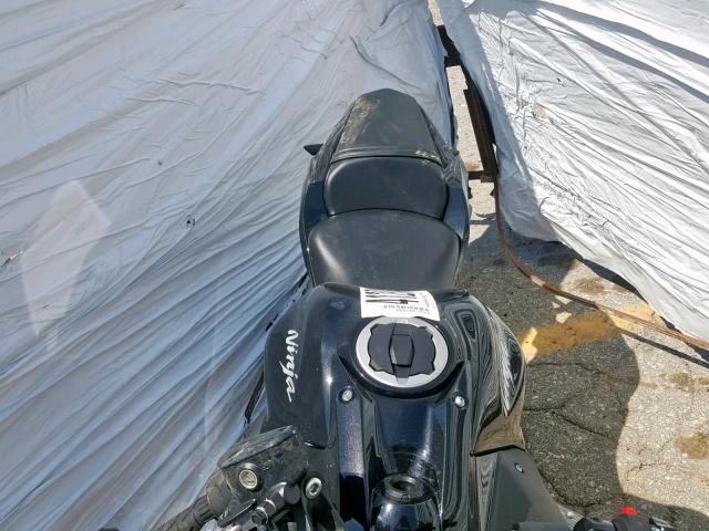 JKAEXEJ13KDA03795 - 2019 KAWASAKI EX650 J შავი ფოტო 6