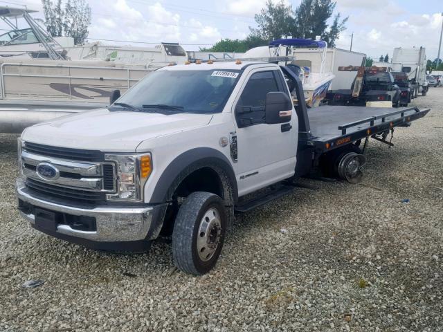 1FDUF5GT1JEB54729 - 2018 FORD F550 SUPER WHITE photo 2