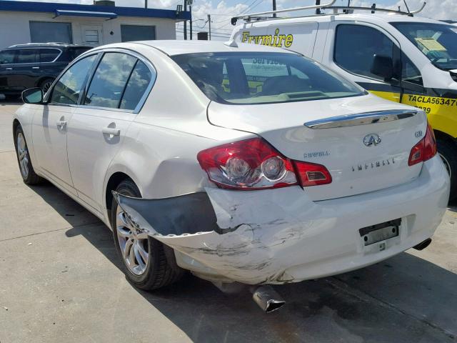 JNKCV61E69M310055 - 2009 INFINITI G37 BASE WHITE photo 3