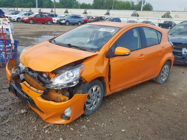 JTDKDTB39F1107850 - 2015 TOYOTA PRIUS C ORANGE photo 2