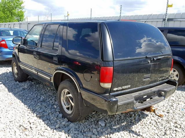 1GNDT13W112107800 - 2001 CHEVROLET BLAZER BLACK photo 3