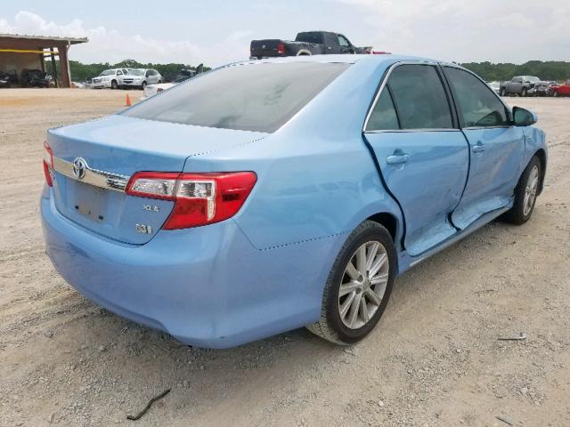 4T1BD1FK3DU067908 - 2013 TOYOTA CAMRY HYBR BLUE photo 4