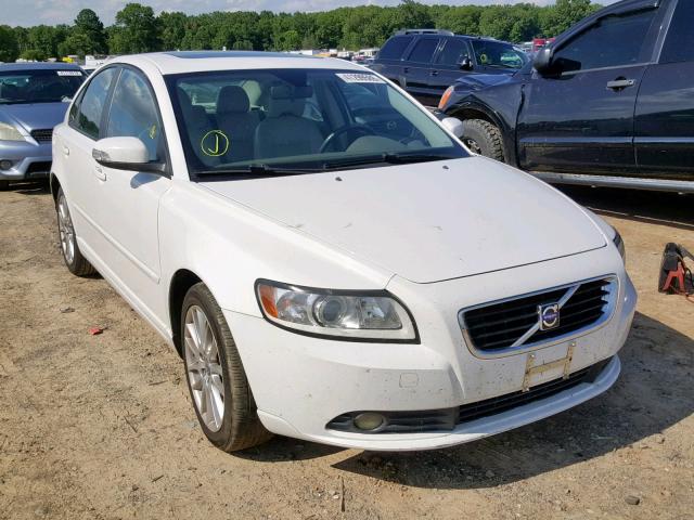 YV1MS382492434226 - 2009 VOLVO S40 2.4I WHITE photo 1