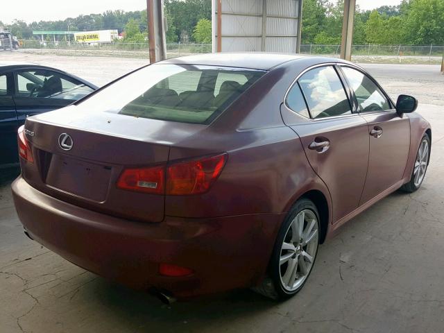 JTHBK262262009561 - 2006 LEXUS IS 250 BURGUNDY photo 4