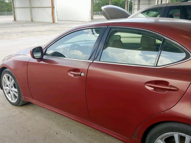 JTHBK262262009561 - 2006 LEXUS IS 250 BURGUNDY photo 9