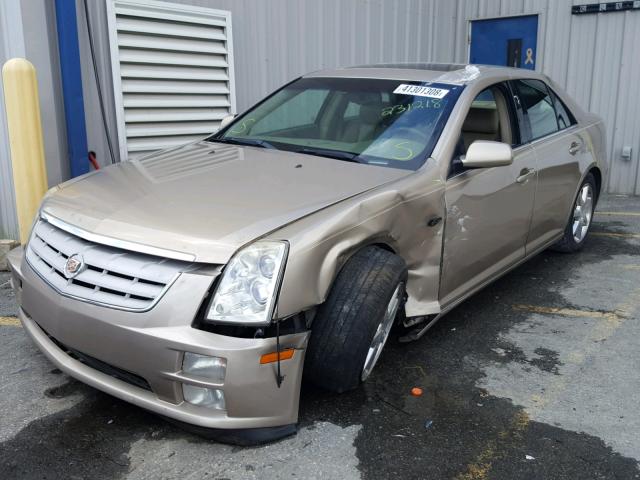 1G6DW677750170159 - 2005 CADILLAC STS GOLD photo 2