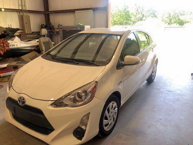 JTDKDTB3XF1584075 - 2015 TOYOTA PRIUS C WHITE photo 2