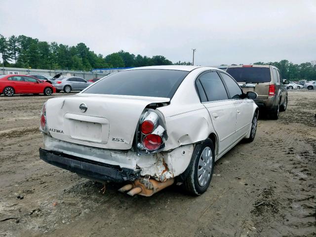 1N4AL11D95C335174 - 2005 NISSAN ALTIMA S WHITE photo 4