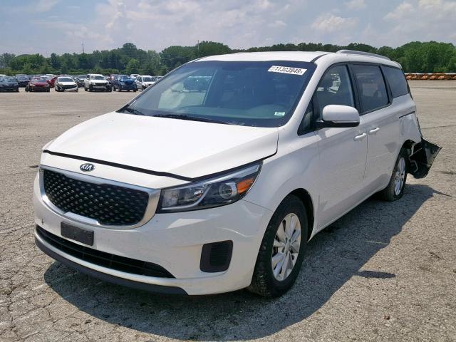 KNDMB5C17G6191145 - 2016 KIA SEDONA LX WHITE photo 2