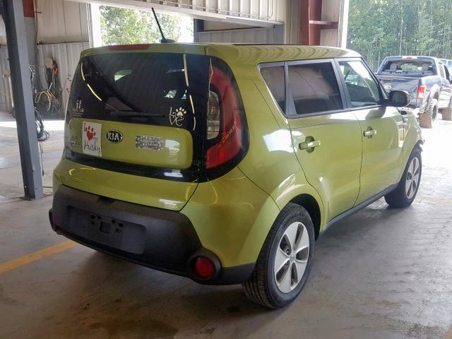 KNDJN2A24E7711460 - 2014 KIA SOUL GREEN photo 4