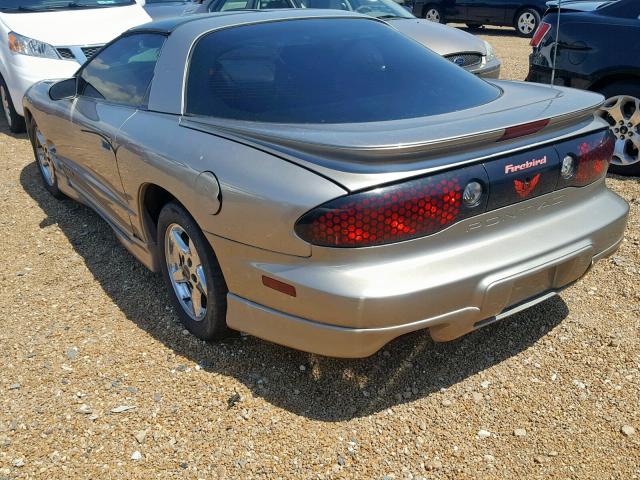 2G2FS22K222165889 - 2002 PONTIAC FIREBIRD BEIGE photo 3