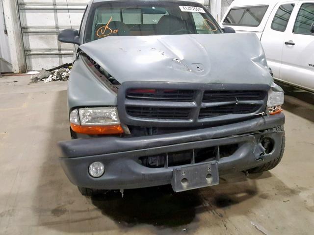 1B7GG22Y4XS235007 - 1999 DODGE DAKOTA GRAY photo 9